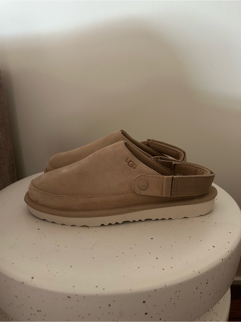 UGG Goldenstar Clog Sand Suede Slingback Shoes Women’s Size 6 NWOB 1159770